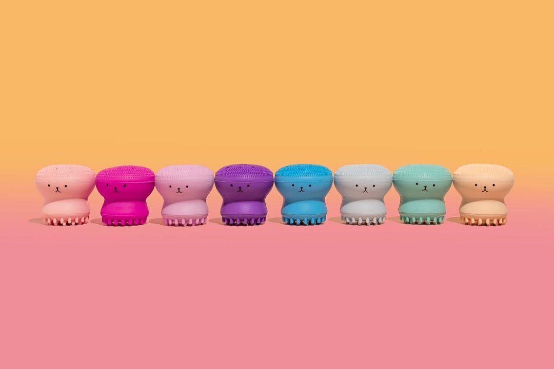Octopus Silicone Cleansing & Massaging Brush